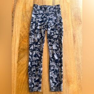 Lululemon Invigorate High-Rise Tight 25” – Size 4 – Everlux – With Pockets
